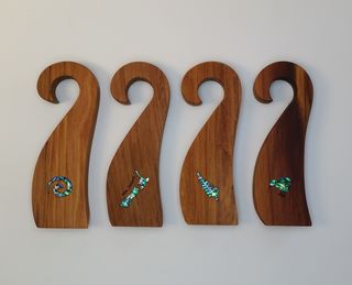 Wine Bottle Holder with Paua Inlay